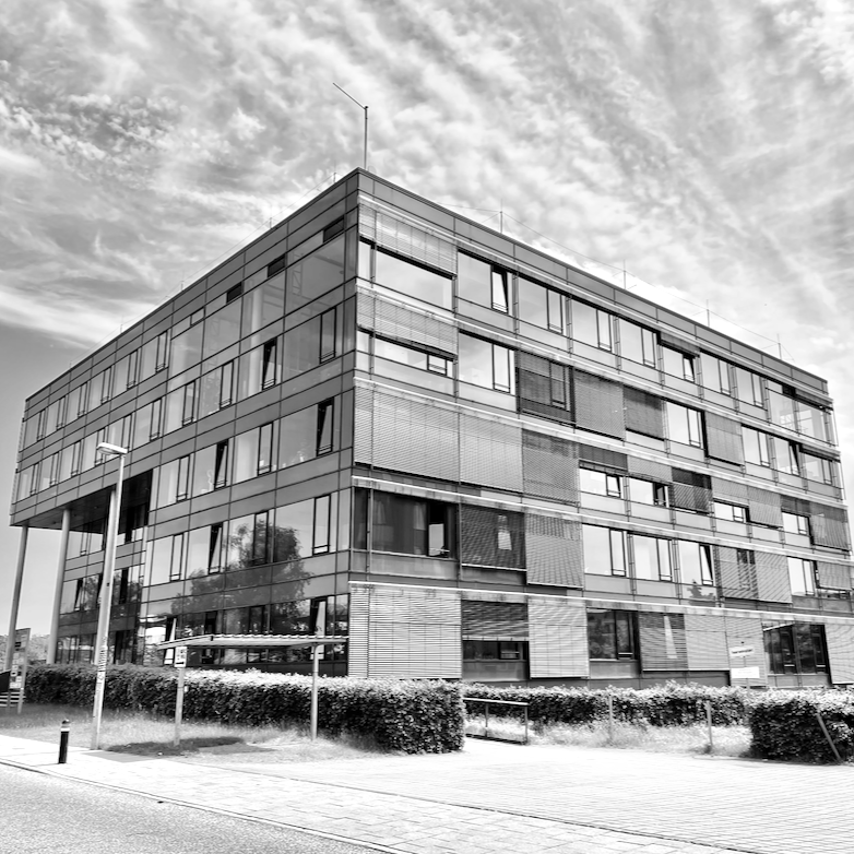 TZL Technik Zentrum Lübeck Sitz von Hypertech Laser Systems aussen Copyright Doctare Laser 2025