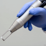 Laser Handstück BiAxis PICO Foto Copyright James Mutter Getty Images canva for Doctare LAser 2026